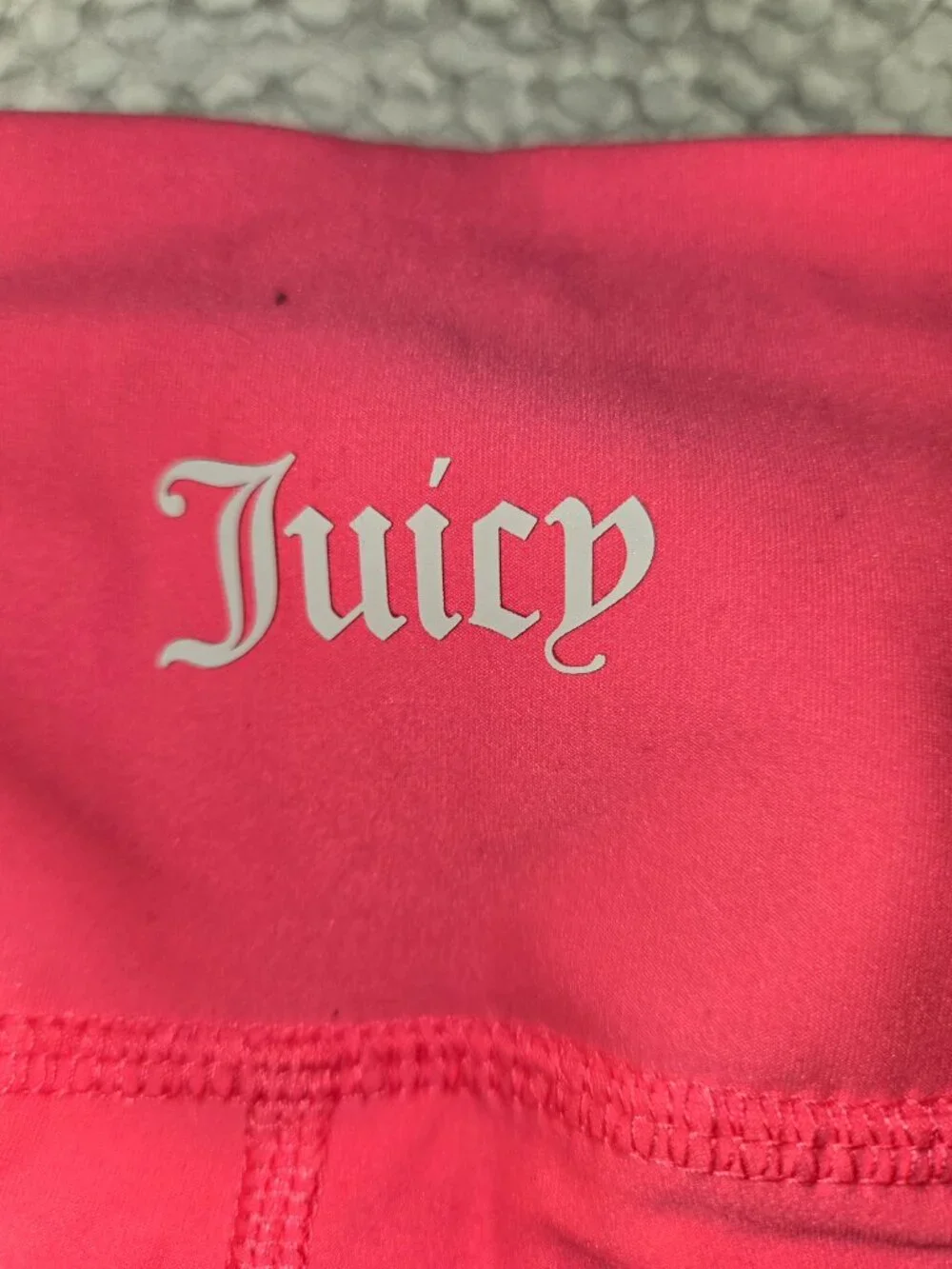 Juicy Couture Sport Essential Crop Leggings Medium Neon Pink NWT 22" Crop - Picture 4 of 6